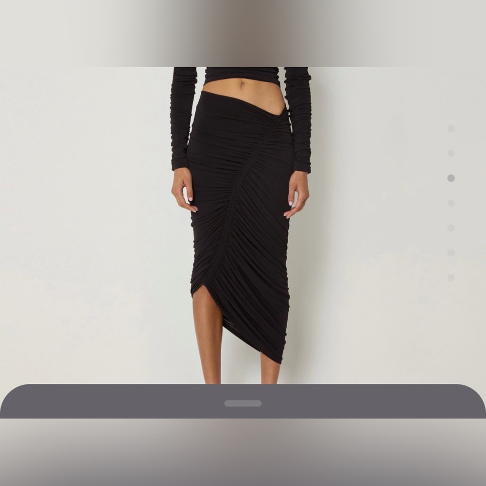 Khy Black Asymmetrical Ruched Top and Skirt Set - Picture 4 of 11